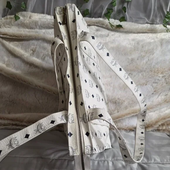 MCM White & Black Monogram Print Large Tote Bag - Picture 7 of 14